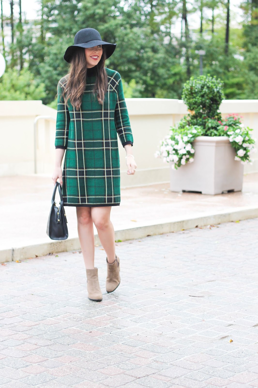 Plaid sweater outfit deals